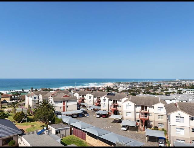 2 BEDROOM APARTMENT FOR SALE IN JEFFREYS BAY CENTRAL